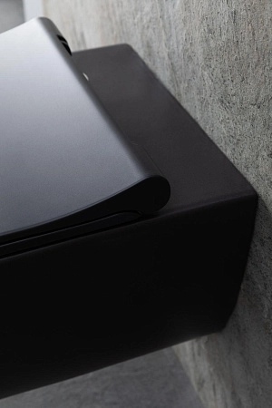 Унитаз подвесной Allen Brau Priority 4.31001.31 с крышкой, черный матовый