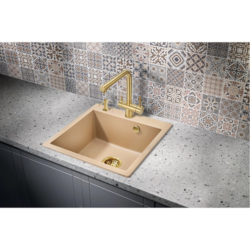 Смеситель для кухни Milacio Ultra 558 (MCU.558.GD) золото Смеситель для кухни Milacio Ultra 558 (MCU.558.GD) золото