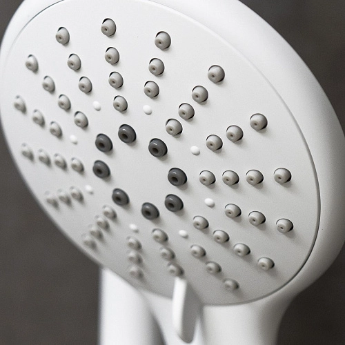 Душевая система Lemark Bronx LM3762MW с регулируемой высотой штанги, белый/матовый Душевая система Lemark Bronx LM3762MW с регулируемой высотой штанги, белый/матовый