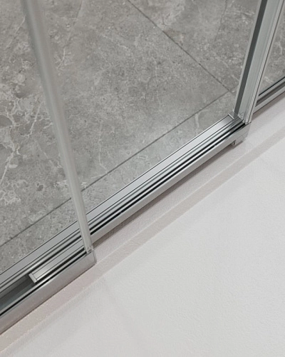 Душевая дверь CEZARES MOLVENO-BF-3-90-C-Cr-IV цвет профиля хром стекло прозрачное Душевая дверь CEZARES MOLVENO-BF-3-90-C-Cr-IV цвет профиля хром стекло прозрачное