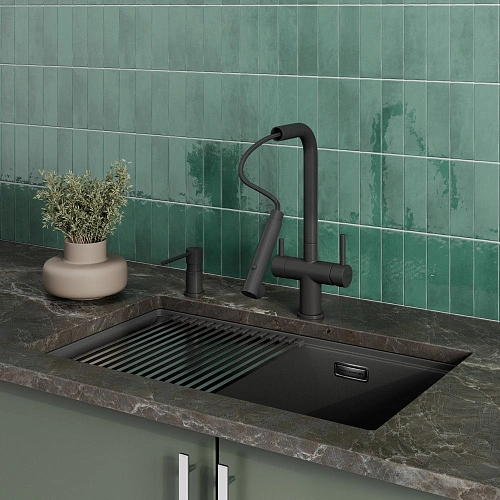 Смеситель для кухни Milacio Ultra 561 (MCU.561.TB) под фильтр, total black с вытяжной лейкой Смеситель для кухни Milacio Ultra 561 (MCU.561.TB) под фильтр, total black с вытяжной лейкой