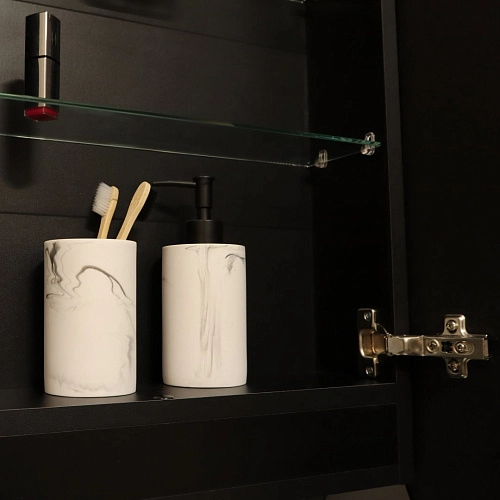 Зеркальный шкаф SILVER MIRRORS 500x1000 ЖК-часы, подогрев, сенс. выключатель Soho-BLACK (LED-0000261 LED-00002612 Зеркальный шкаф SILVER MIRRORS 500x1000 ЖК-часы, подогрев, сенс. выключатель Soho-BLACK (LED-0000261 LED-00002612