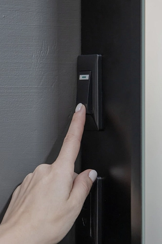 Зеркальный шкаф SILVER MIRRORS 462x762 мех. выключатель Hamburg-BLACK (LED-00002669) Зеркальный шкаф SILVER MIRRORS 462x762 мех. выключатель Hamburg-BLACK (LED-00002669)