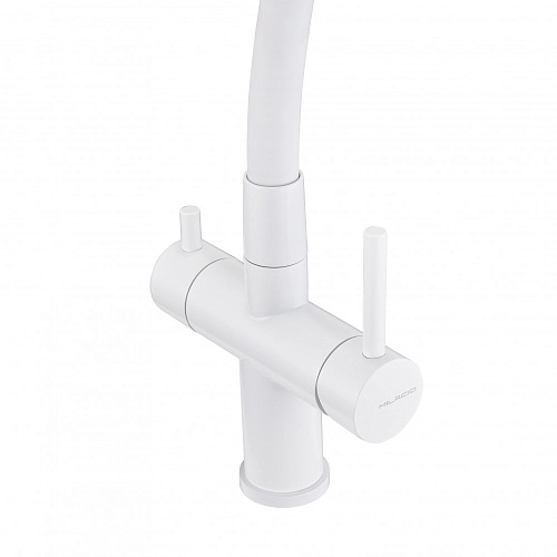 Смеситель для кухни Milacio Ultra 560 (MCU.560.WH) под фильтр, белый матовый Смеситель для кухни Milacio Ultra 560 (MCU.560.WH) под фильтр, белый матовый