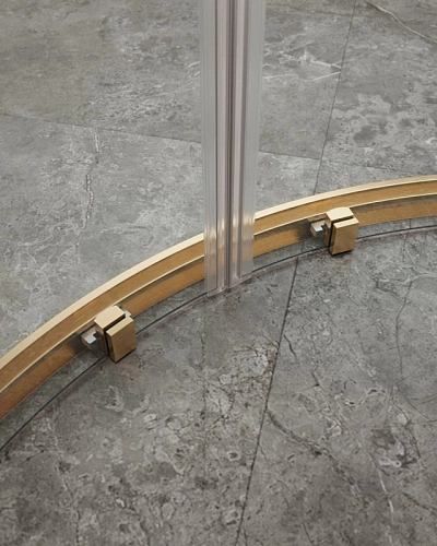 Душевой уголок CEZARES MOLVENO-R-22-100+30-C-BORO-IV цвет профиля брашированное золото стекло прозрачное 1300x1300 мм Душевой уголок CEZARES MOLVENO-R-22-100+30-C-BORO-IV цвет профиля брашированное золото стекло прозрачное 1300x1300 мм