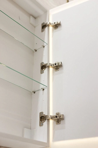 Зеркальный шкаф SPC-MAR-400/800-1A-LED-TCH 12W 220-240V 400x800x150 с подсветкой и сенсорным выключателем Зеркальный шкаф SPC-MAR-400/800-1A-LED-TCH 12W 220-240V 400x800x150 с подсветкой и сенсорным выключателем