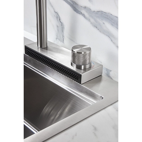 Смеситель для кухни Milacio Ultra (MCU.556.SS) с вытяжной лейкой, сталь нержавеющая Смеситель для кухни Milacio Ultra (MCU.556.SS) с вытяжной лейкой, сталь нержавеющая