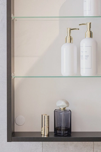 Зеркальный шкаф Silver mirrors Фиджи-BLACK 50 ПРАВЫЙ часы, смена подсветки, сенсорный выключатель LE LED-00002726 Зеркальный шкаф Silver mirrors Фиджи-BLACK 50 ПРАВЫЙ часы, смена подсветки, сенсорный выключатель LE LED-00002726