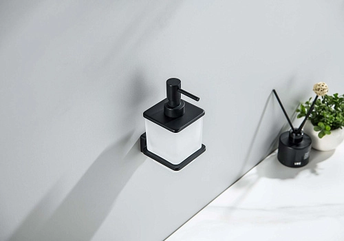 Дозатор жидкого мыла Aquatek ЛИБРА AQ4305MB черный матовый Дозатор жидкого мыла Aquatek ЛИБРА AQ4305MB черный матовый