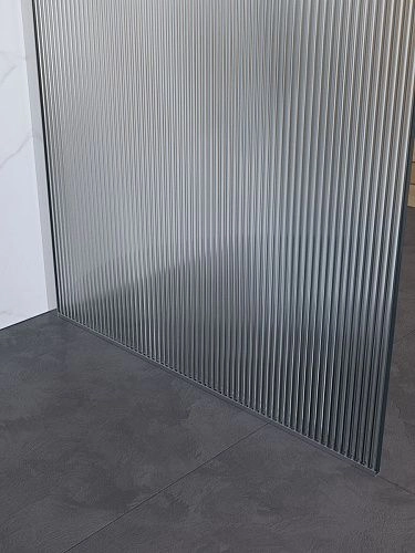 Душевая перегородка BelBagno UNO-L-1-TB-100-FL-Cr 100 см, профиль хром, стекло рифленая Душевая перегородка BelBagno UNO-L-1-TB-100-FL-Cr 100 см, профиль хром, стекло рифленая