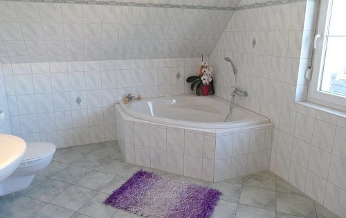 Акриловая ванна Riho Austin BA1100500000000 145x145 Акриловая ванна Riho Austin BA1100500000000 145x145