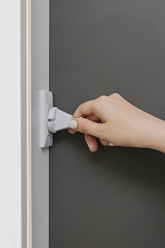 Зеркальный шкаф Silver mirrors Фиджи 50 с часами и сменой цвета (LED-00002361) Зеркальный шкаф Silver mirrors Фиджи 50 с часами и сменой цвета (LED-00002361)