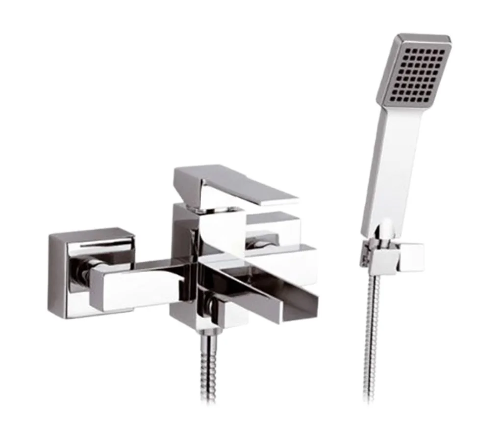 Смеситель для ванны Remer Qubika Cascata QC02 Смеситель для ванны Remer Qubika Cascata QC02