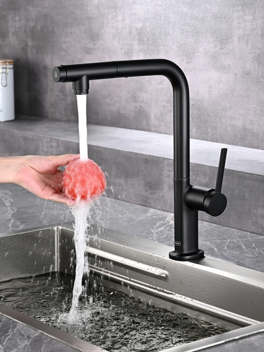 Смеситель для кухни AQUAme Cucina AQM9903MB с выдвижным изливом, с подключением к фильтру с питьевой водой, черный матовый Смеситель для кухни AQUAme Cucina AQM9903MB с выдвижным изливом, с подключением к фильтру с питьевой водой, черный матовый