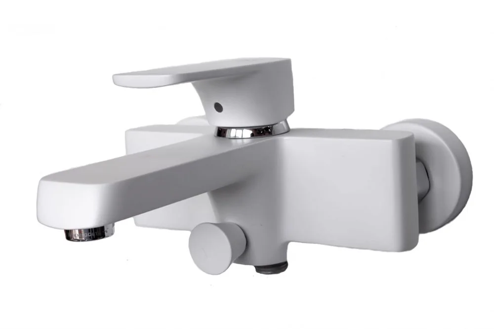 Смеситель для ванны D&K Berlin Steinbeis короткий излив белый (DA1433226) Смеситель для ванны D&K Berlin Steinbeis короткий излив белый (DA1433226)