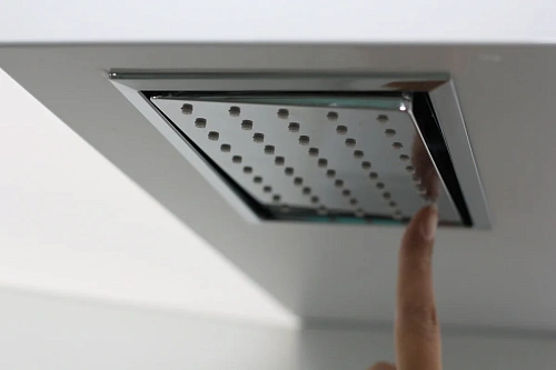 Душевая кабина Ceruttispa BELLA901T без крыши 90x90x215-225 профиль хром, стекло прозрачное Душевая кабина Ceruttispa BELLA901T без крыши 90x90x215-225 профиль хром, стекло прозрачное