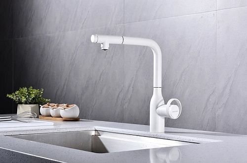 Смеситель для кухни Paulmark URBAN белый матовый Ur213104-WH Смеситель для кухни Paulmark URBAN белый матовый Ur213104-WH