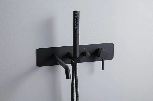 Смеситель для ванны Allen Brau Priority 5.31A05-31 (с внутренней частью) черный матовый Смеситель для ванны Allen Brau Priority 5.31A05-31 (с внутренней частью) черный матовый