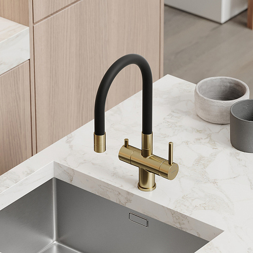 Смеситель для кухни Sancos Lucia SC4004BG под фильтр, брашированное золото Смеситель для кухни Sancos Lucia SC4004BG под фильтр, брашированное золото