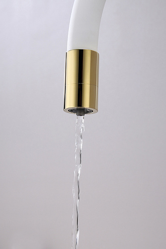 Смеситель для кухни Paulmark Salix золото белый шланг Sa213419-Gw Смеситель для кухни Paulmark Salix золото белый шланг Sa213419-Gw