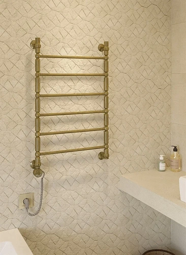 Полотенцесушитель электрический EWRIKA Медея B2 80х50 L, состаренная бронза 473259 Полотенцесушитель электрический EWRIKA Медея B2 80х50 L, состаренная бронза 473259