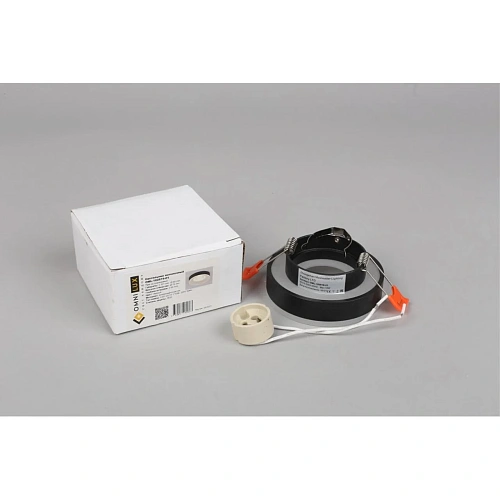 Светильник встраиваемый-накладной Omnilux Tevere OML-102919-01 Светильник встраиваемый-накладной Omnilux Tevere OML-102919-01