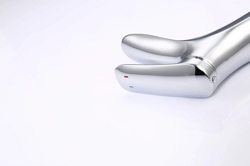 Смеситель для раковины ArtDecco Vogue AVG018CPF хром Смеситель для раковины ArtDecco Vogue AVG018CPF хром