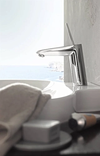 Смеситель для раковины GROHE Eurodisc Joy с донным клапаном, средний излив, хром (23427000) Смеситель для раковины GROHE Eurodisc Joy с донным клапаном, средний излив, хром (23427000)