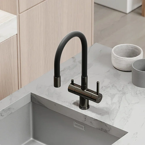 Смеситель для кухни Sancos Lucia SC4004GG под фильтр, вороненая сталь Смеситель для кухни Sancos Lucia SC4004GG под фильтр, вороненая сталь