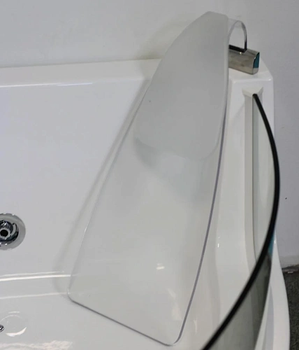 Акриловая ванна Ceruttispa C-401A 1500x1500x580 гидромассажная Акриловая ванна Ceruttispa C-401A 1500x1500x580 гидромассажная