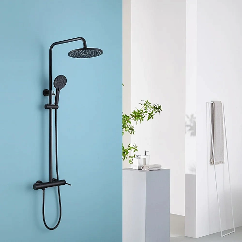 Душевая система ABBER Emotion AF8816BL с изливом, черный матовый Душевая система ABBER Emotion AF8816BL с изливом, черный матовый