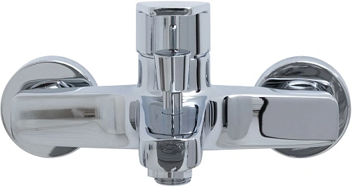 Смеситель для ванны Allen Brau Eclipse 5.E1003-00 хром Смеситель для ванны Allen Brau Eclipse 5.E1003-00 хром