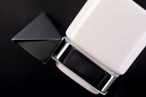 Дозатор жидкого мыла Boheme NEW VENTURO золото/черный 10317-G-B Дозатор жидкого мыла Boheme NEW VENTURO золото/черный 10317-G-B