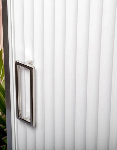 Шкаф-пенал Boheme MONACO белый глянец + хром 868-WCR Шкаф-пенал Boheme MONACO белый глянец + хром 868-WCR