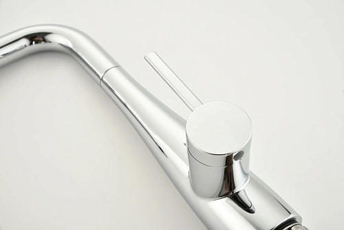 Смеситель для кухни AQUAme Cucina AQM9902CR с выдвижным изливом, хром Смеситель для кухни AQUAme Cucina AQM9902CR с выдвижным изливом, хром