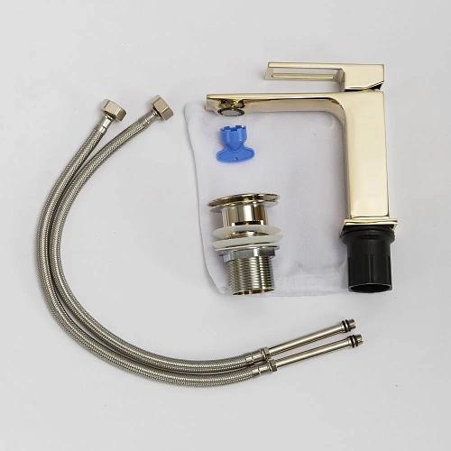 Смеситель для раковины BelBagno LUCE LUC-LVM-ORO золото Смеситель для раковины BelBagno LUCE LUC-LVM-ORO золото