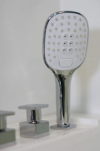 Акриловая ванна Ceruttispa C-454A 1700x1200x580 гидромассажная Акриловая ванна Ceruttispa C-454A 1700x1200x580 гидромассажная