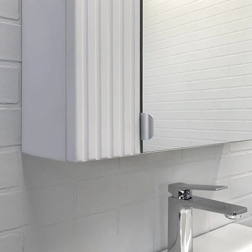 Зеркальный шкаф Comforty Лима 60 00-00019426 белый матовый Зеркальный шкаф Comforty Лима 60 00-00019426 белый матовый