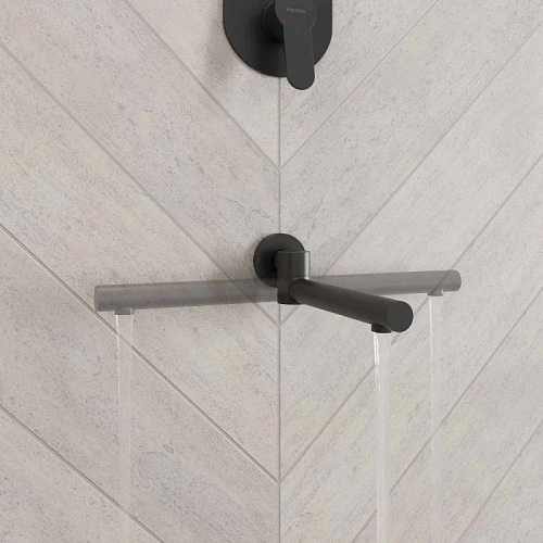 Душевая система BERGES NARDIS 3R встраиваемая, поворотный излив, черный матовый 071014 Душевая система BERGES NARDIS 3R встраиваемая, поворотный излив, черный матовый 071014