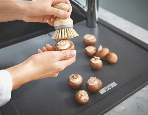 Кухонная мойка GROHE K400, 780 x 500 мм, черный гранит (31639AP0) Кухонная мойка GROHE K400, 780 x 500 мм, черный гранит (31639AP0)