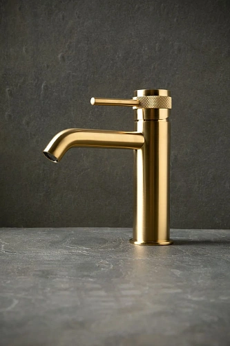 Смеситель для раковины Allen Brau Priority 5.31A01-GB золото Смеситель для раковины Allen Brau Priority 5.31A01-GB золото