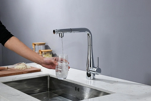 Смеситель для кухни AQUAme Cucina AQM9902CR с выдвижным изливом, хром Смеситель для кухни AQUAme Cucina AQM9902CR с выдвижным изливом, хром