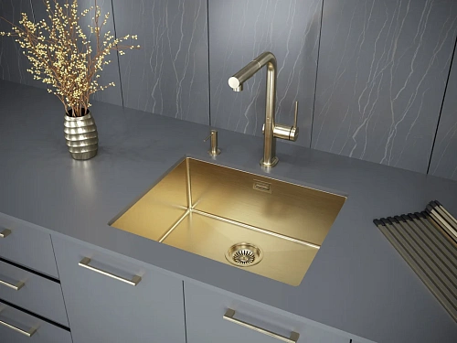 Кухонная мойка Paulmark NEXT 54 UNI, PM215444-BG, брашированное золото, 540х440мм 1,2мм Кухонная мойка Paulmark NEXT 54 UNI, PM215444-BG, брашированное золото, 540х440мм 1,2мм
