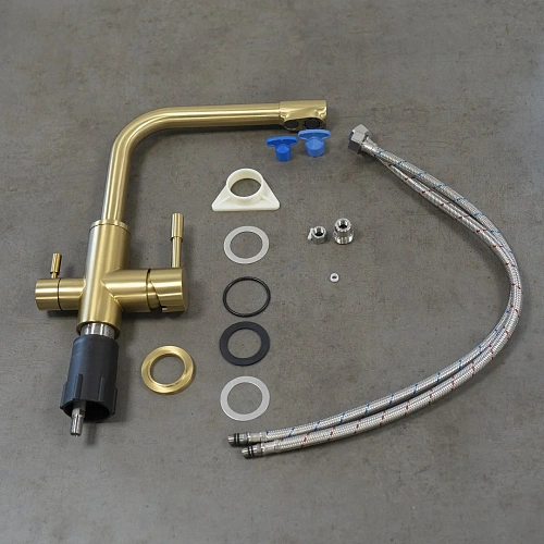 Смеситель для кухни Lemark Expert LM5061LGN с подключением к фильтру, сетлое золото Смеситель для кухни Lemark Expert LM5061LGN с подключением к фильтру, сетлое золото