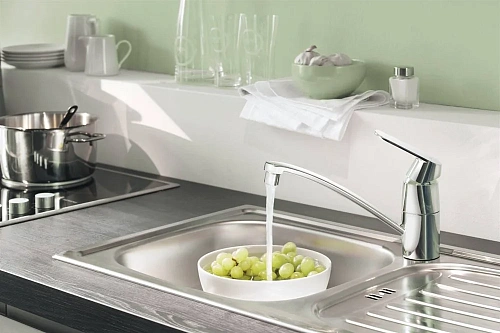 Смеситель для кухни GROHE Eurosmart Cosmopolitan, хром (31161000) Смеситель для кухни GROHE Eurosmart Cosmopolitan, хром (31161000)