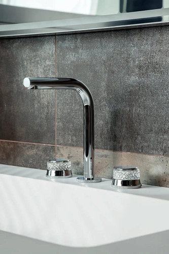 Смеситель для раковины Boheme AURA CHROME 152-CR-A Смеситель для раковины Boheme AURA CHROME 152-CR-A