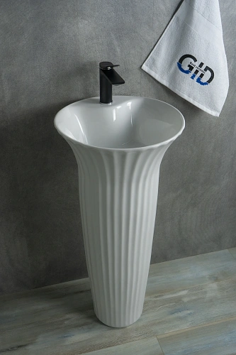 Раковина Gid Nb132 81113 напольная белая 41x41x84 Раковина Gid Nb132 81113 напольная белая 41x41x84