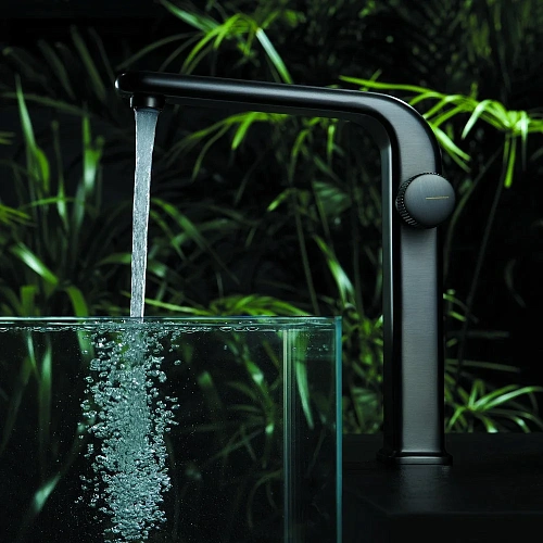 Смеситель для раковины Black&White U7640GM Смеситель для раковины Black&White U7640GM