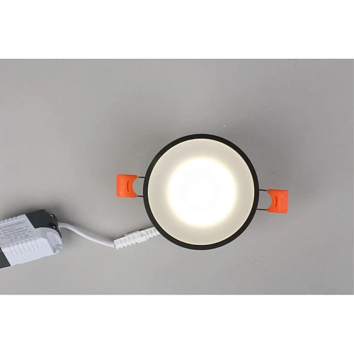 Светильник встраиваемый-накладной Omnilux Napoli OML-102719-06 Светильник встраиваемый-накладной Omnilux Napoli OML-102719-06