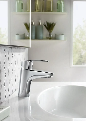 Смеситель для раковины Roca Eos-N с донным клапаном 5A3082C0M Смеситель для раковины Roca Eos-N с донным клапаном 5A3082C0M